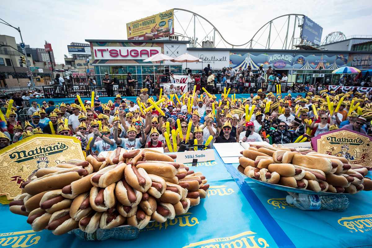 Διαγωνισμός Hot Dog Eating Contest: Training Secrets που αποκαλύπτονται